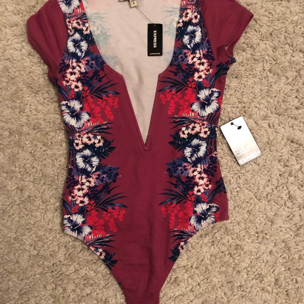 Low cut bodysuit